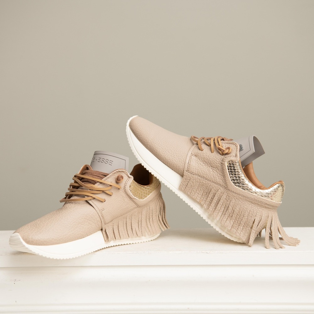 ESSE UT ESSE Leather Fringe Sneakers NWOT Snakeskin Accent Italian Luxury Chic